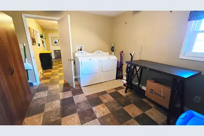 614 E Superior Street, Irvington, IL 62848 - Photo 33