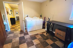 614 E Superior St, Irvington, IL 62848 - Photo 33