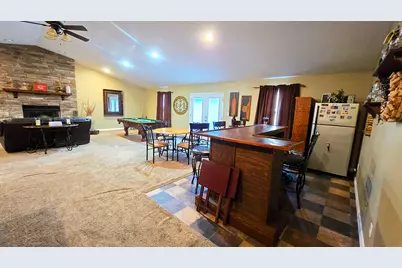 614 E Superior Street, Irvington, IL 62848 - Photo 5