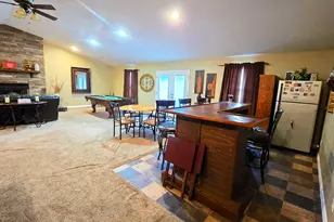 614 E Superior St, Irvington, IL 62848 - Photo 5