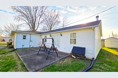 614 E Superior Street, Irvington, IL 62848 - Photo 37