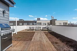 2438 N Western Ave, Chicago, IL 60647 - Photo 23