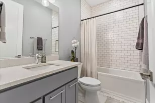 2438 N Western Ave, Chicago, IL 60647 - Photo 17