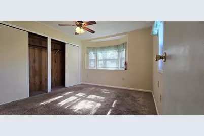 601 Lindenwood Drive, Belvidere, IL 61008 - Photo 23