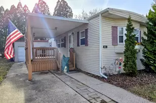 601 Lindenwood Dr, Belvidere, IL 61008 - Photo 3