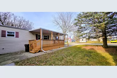 601 Lindenwood Drive, Belvidere, IL 61008 - Photo 29