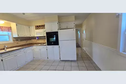 601 Lindenwood Drive, Belvidere, IL 61008 - Photo 19