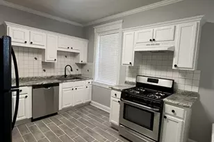 3513 W Evergreen Ave, Chicago, IL 60651 - Photo 11