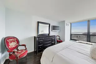 360 E Randolph St, Chicago, IL 60601 - Photo 17