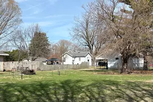 1009 Bernstein St, Streator, IL 61364 - Photo 27