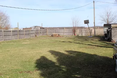 402 N East Street, Somonauk, IL 60552 - Photo 9