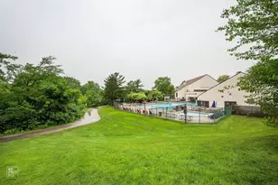 9 Wake Robin Ct, Woodridge, IL 60517 - Photo 19