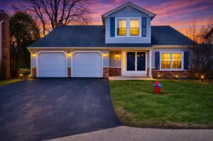 651 White Ct, Gurnee, IL 60031 - Photo 1