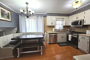 12840 S Blossom Dr, Alsip, IL 60803 - Photo 7