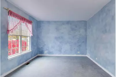 697 Providence Lane, Lindenhurst, IL 60046 - Photo 7