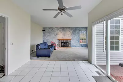 697 Providence Lane, Lindenhurst, IL 60046 - Photo 13