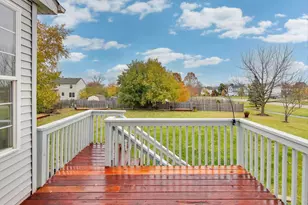 697 Providence Ln, Lindenhurst, IL 60046 - Photo 25