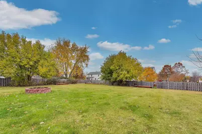 697 Providence Lane, Lindenhurst, IL 60046 - Photo 29