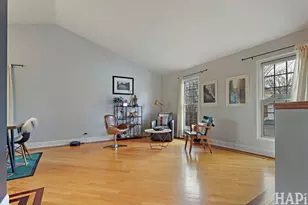 725 Buffalo Cir, Carol Stream, IL 60188 - Photo 3