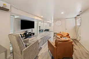 5805 S Kilbourn Ave, Chicago, IL 60629 - Photo 21