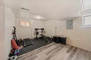 5805 S Kilbourn Ave, Chicago, IL 60629 - Photo 23