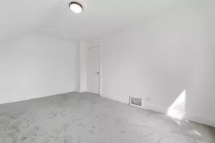 52 Wisconsin Ave, Waukegan, IL 60085 - Photo 23