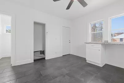 52 Wisconsin Avenue, Waukegan, IL 60085 - Photo 17