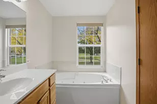 9430 Georgetown Square, Orland Park, IL 60467 - Photo 21