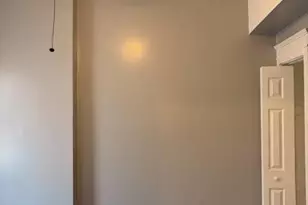 10501 S Corliss Ave, Chicago, IL 60628 - Photo 33