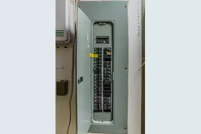 300 Boardwalk Place, Park Ridge, IL 60068 - Photo 39