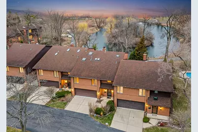 300 Boardwalk Place, Park Ridge, IL 60068 - Photo 1