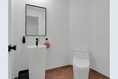 300 Boardwalk Place, Park Ridge, IL 60068 - Photo 13