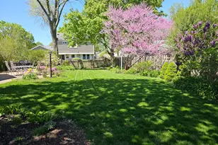 4 Athens Ct, Vernon Hills, IL 60061 - Photo 29