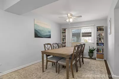 20 Shore Drive, Schaumburg, IL 60193 - Photo 9