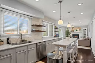 20 Shore Dr, Schaumburg, IL 60193 - Photo 11