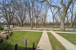 933 McDaniel Ave, Evanston, IL 60202 - Photo 3