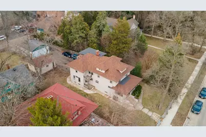 408 E Chicago Street, Elgin, IL 60120 - Photo 13