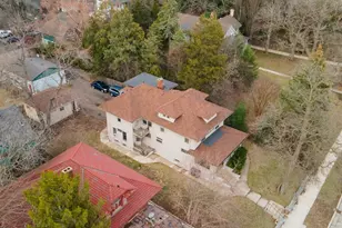 408 E Chicago St, Elgin, IL 60120 - Photo 13