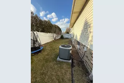 11436 S Magnolia Lane, Alsip, IL 60803 - Photo 3