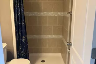 292 Middlebury Ct, Schaumburg, IL 60193 - Photo 7