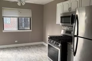 292 Middlebury Ct, Schaumburg, IL 60193 - Photo 3