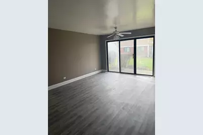 292 Middlebury Court #D1, Schaumburg, IL 60193 - Photo 5