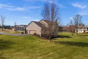 39W228 W Hilltop Dr, Saint Charles, IL 60175 - Photo 41