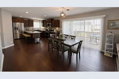 707 Brighton Drive, Pingree Grove, IL 60140 - Photo 5