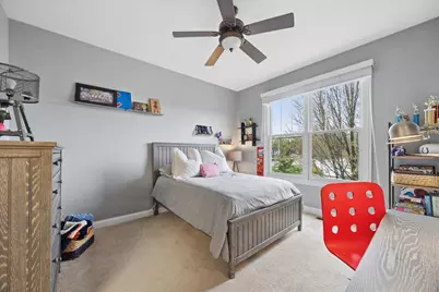 829 Avon Court, Glen Ellyn, IL 60137 - Photo 15