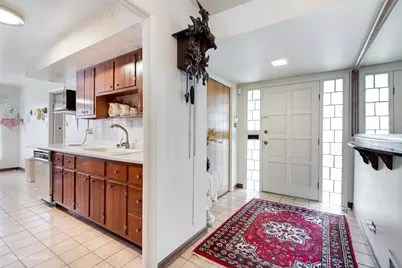 1980 Chippendale Road, Hoffman Estates, IL 60169 - Photo 11