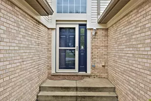 7815 Bristol Park Dr, Tinley Park, IL 60477 - Photo 3