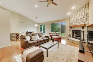 7391 Timber Ridge Rd, Roscoe, IL 61073 - Photo 5