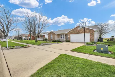 609 Pheasant Run Road, Tuscola, IL 61953 - Photo 3