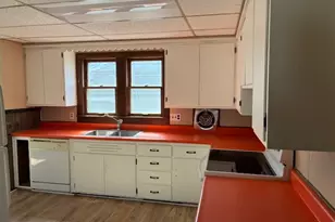 708 S 1st St, Dekalb, IL 60115 - Photo 5